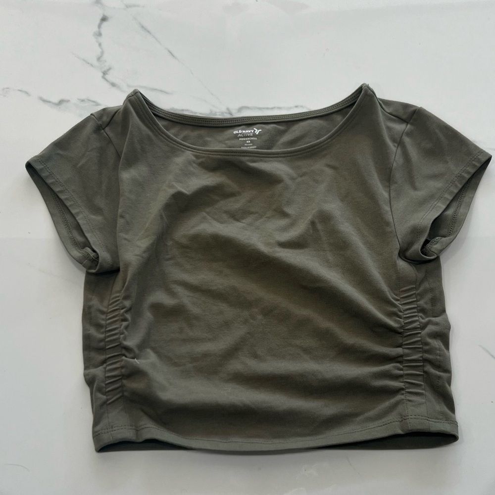 Old Navy ruched crop top